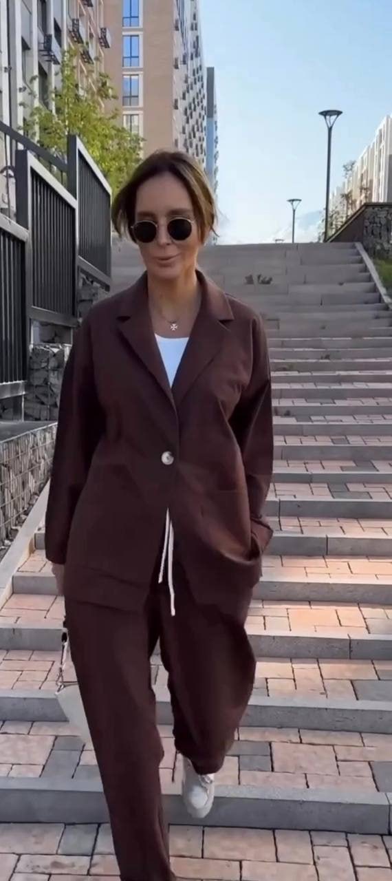 Модель колір Шоколад